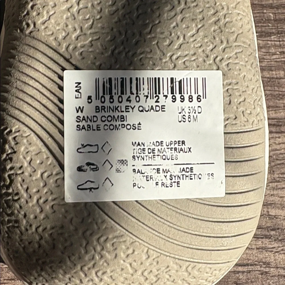 Clarks Kids Brown Flip Flops